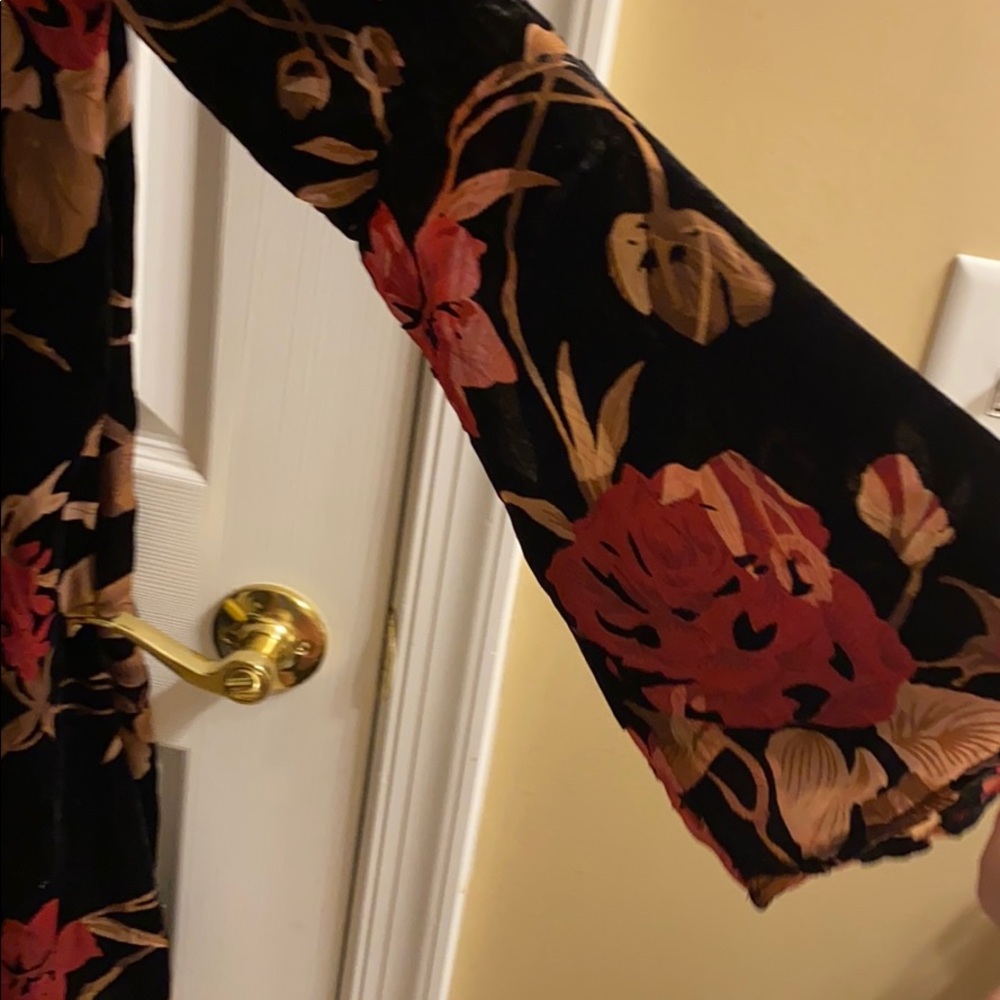 Dress - Picture 3 of 6
